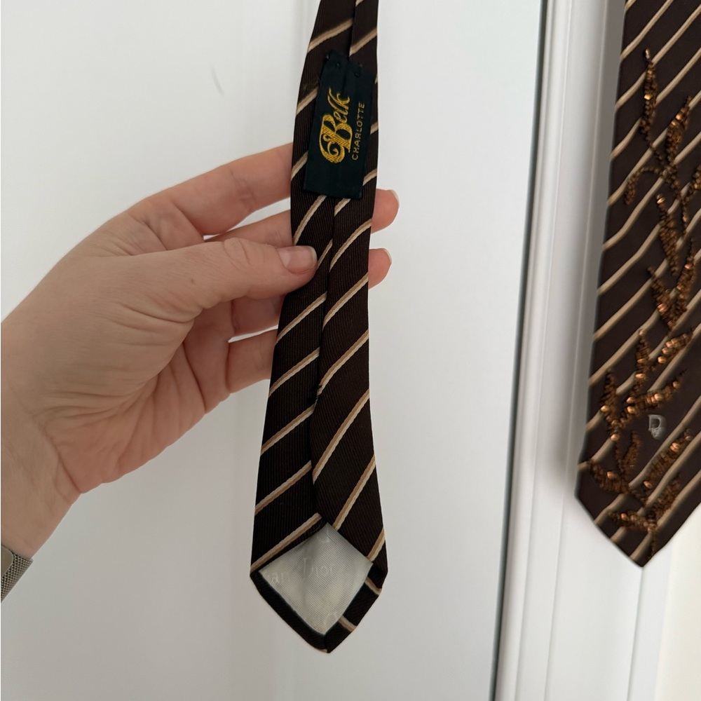 Dior Vintage Silk Tie with Hand Beaded Design - Picture 7 of 8
